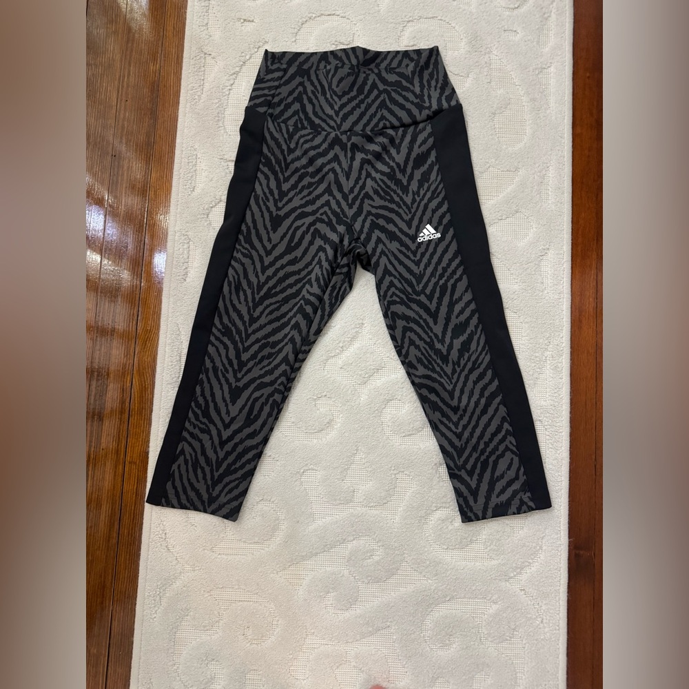 Adidas leggings